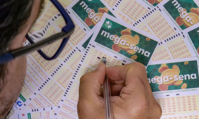 MEGA-SENA SORTEIA PRÊMIO ACUMULADO DE R$ 112 MILHÕES NESTE DOMINGO