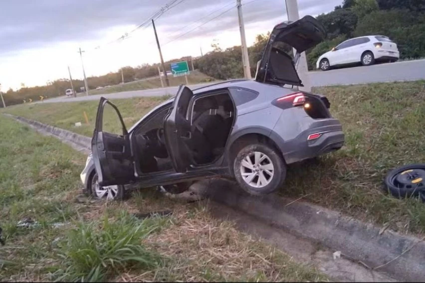 TIROS E TENTATIVA DE FUGA: Homem morre após confronto com policiais em Camaçari