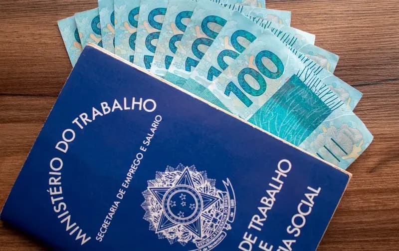 Salário mínimo pode chegar a R$ 1.741 em 2027, prevê governo federal