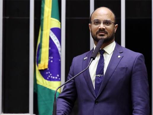 Capitão Alden sai em defesa de PMs após prisão de ex-prefeito na Bahia