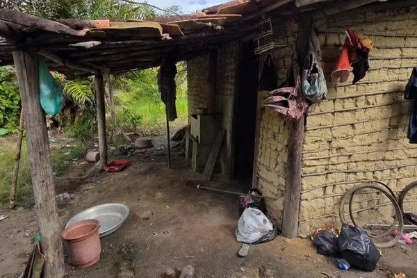 TRABALHO ESCRAVO! 11 pessoas são resgatadas após décadas em condições degradantes na Bahia
