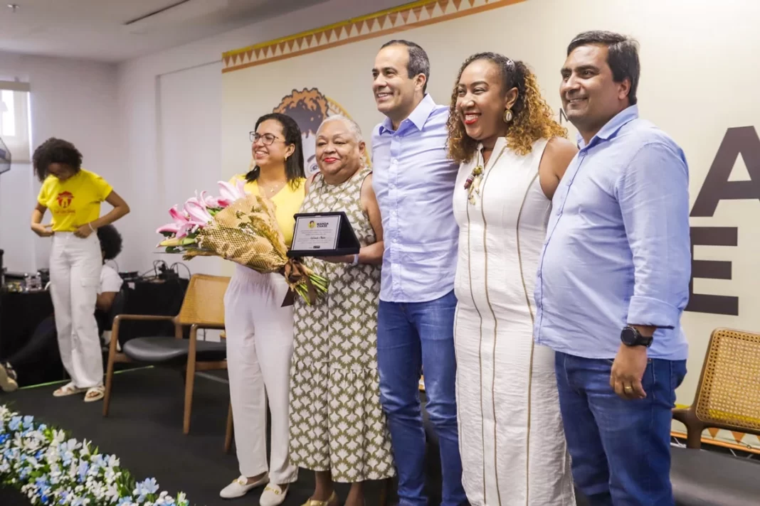 LEGADO ETERNO! Prêmio homenageia Wanda Chase e valoriza cultura negra de Salvador