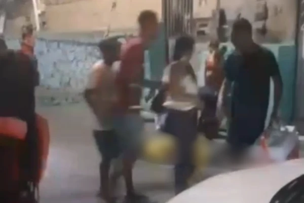 SOM ALTO TERMINA EM MORTE! Homem é baleado após discussão entre vizinhos em Plataforma