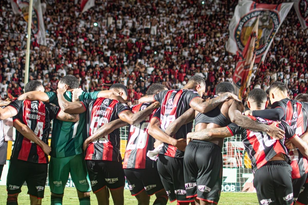 HORA DE REAGIR EM CASA! Vitória inicia sequência no Barradão pressionado pela proximidade do Z-4
