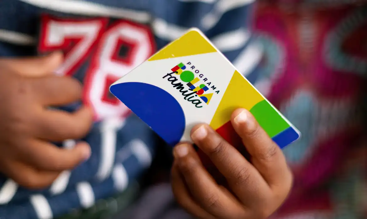 BOLSA FAMÍLIA! Beneficiários com NIS final 8 recebem parcela de setembro nesta segunda-feira