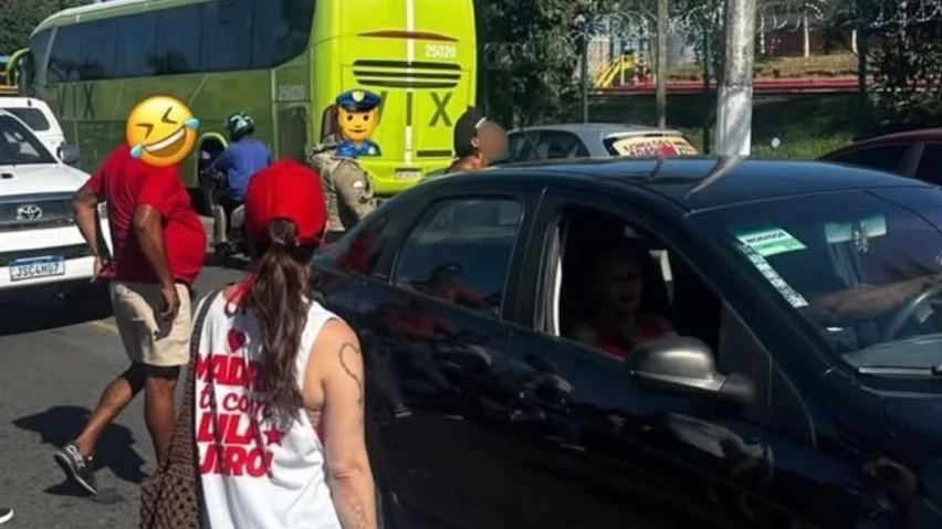 TIROS NO JARDIM LIMOEIRO! Homem é baleado e carro crivado de disparos é encontrado em CamaçariTIROS NO JARDIM LIMOEIRO! Homem é baleado e carro crivado de disparos é encontrado em CamaçariTIROS NO JAR