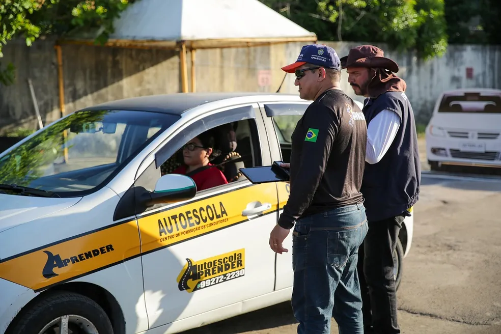 CNH VENCIDA? Motoristas ganham novo prazo para dirigir; veja quem tem direito