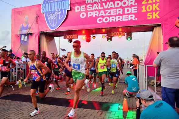 ATENÇÃO, MOTORISTAS! Maratona Salvador muda trânsito entre Boca do Rio e Barra neste fim de semana