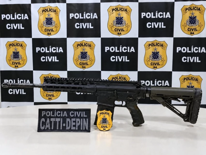 QUATRO TORRES! Polícia apreende fuzil estrangeiro e cocaína durante operação em Ilhéus