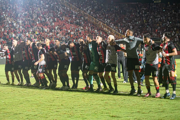 FIM DA ESPERA! Vitória volta a jogar pelo Brasileirão na próxima semana; veja data e adversários