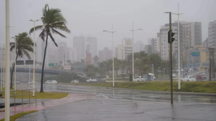 INEMA PREVÊ TEMPORAIS E VENTOS FORTES NA BAHIA NAS PRÓXIMAS 72 HORAS