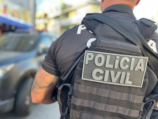 HOMEM É PRESO EM FLAGRANTE POR LESÃO CORPORAL, SEQUESTRO E CÁRCERE PRIVADO EM BRUMADO
