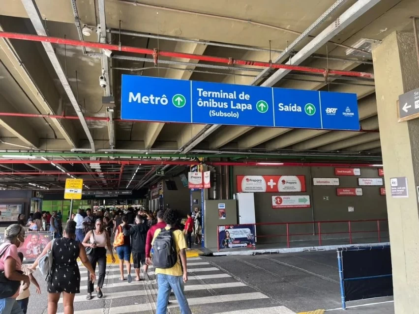 OBRAS NO SUBSOLO DA ESTAÇÃO DA LAPA ALTERAM EMBARQUE E DESEMBARQUE DE ÔNIBUS A PARTIR DESTE SÁBADO (24)OBRAS NO SUBSOLO DA ESTAÇÃO DA LAPA ALTERAM EMBARQUE E DESEMBARQUE DE ÔNIBUS A PARTIR DESTE SÁBAD